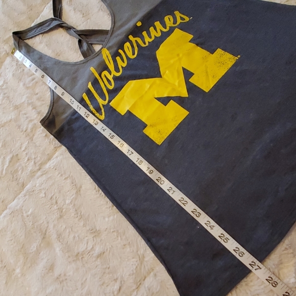 NWT U of M tank - Picture 4 of 6